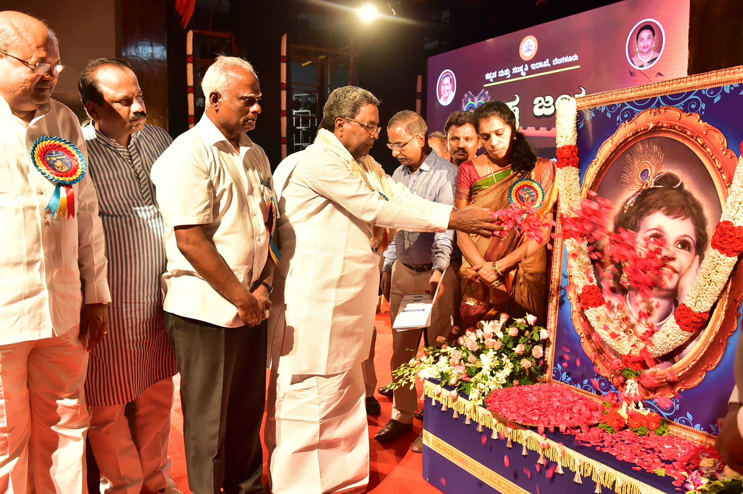 ನಕಲಿ ಗೋರಕ್ಷಕರಿದ್ದಾರೆ ಎಚ್ಚರ: ಮುಖ್ಯಮಂತ್ರಿ ಸಿದ್ದರಾಮಯ್ಯ